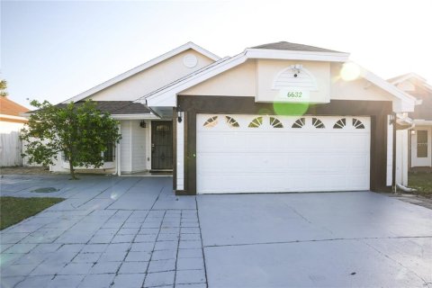 Casa en Orlando, Florida 3 dormitorios, 145.86 m2 № 2379456