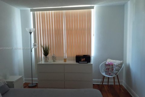 Copropriété à louer à Miami, Floride: 1 chambre, 76.74 m2 № 2084378 - photo 13