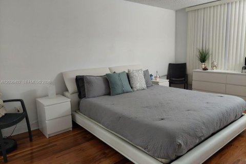 Copropriété à louer à Miami, Floride: 1 chambre, 76.74 m2 № 2084378 - photo 10