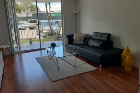 Copropriété à louer à Miami, Floride: 1 chambre, 76.74 m2 № 2084378 - photo 11