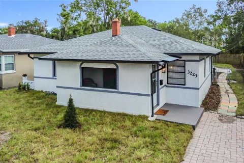 House in Orlando, Florida 3 bedrooms, 174.84 sq.m. № 2132825