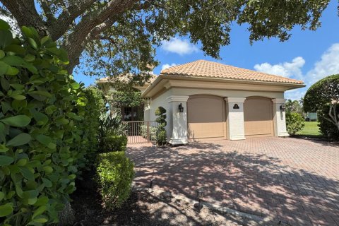 Casa en Port St. Lucie, Florida 3 dormitorios, 185.8 m2 № 2181506