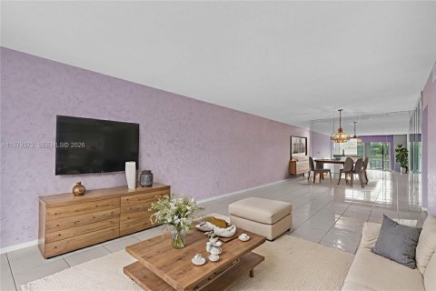 Купить кондоминиум в Коконат Крик, Флорида 2 спальни, 107.4м2, № 2050056 - фото 6