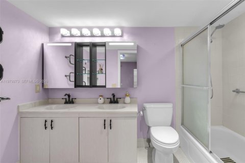 Купить кондоминиум в Коконат Крик, Флорида 2 спальни, 107.4м2, № 2050056 - фото 17