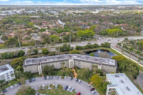 Купить кондоминиум в Коконат Крик, Флорида 2 спальни, 107.4м2, № 2050056 - фото 24