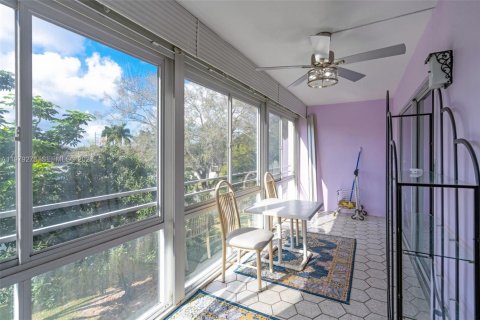 Купить кондоминиум в Коконат Крик, Флорида 2 спальни, 107.4м2, № 2050056 - фото 22