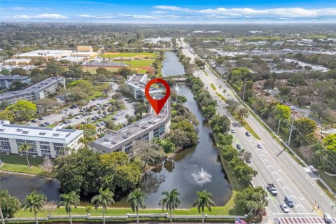 Купить кондоминиум в Коконат Крик, Флорида 2 спальни, 107.4м2, № 2050056 - фото 27