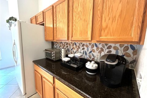 Casa en alquiler en Poinciana, Florida, 2 dormitorios, 116.87 m2 № 2280039 - foto 16