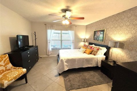 Casa en alquiler en Poinciana, Florida, 2 dormitorios, 116.87 m2 № 2280039 - foto 19