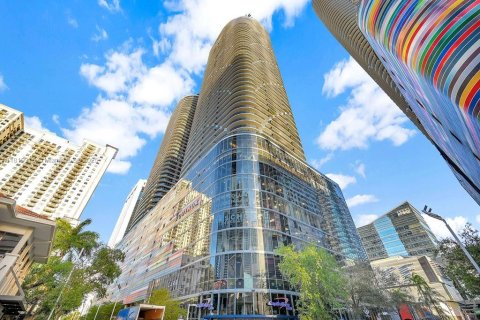 Commercial property in Miami, Florida № 1781795 - photo 2