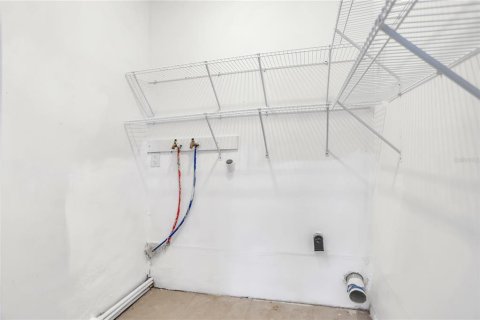Condo in Orlando, Florida, 2 bedrooms  № 2400135 - photo 19