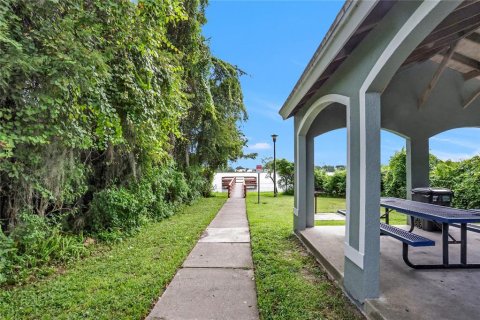 Condo in Orlando, Florida, 2 bedrooms  № 2400135 - photo 23