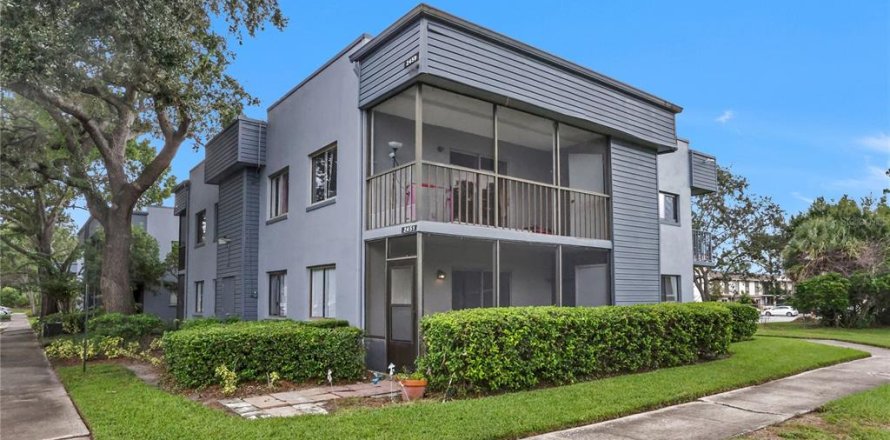 Condo in Orlando, Florida, 2 bedrooms  № 2400135