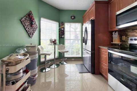 Copropriété à vendre à Miami, Floride: 3 chambres, 140.75 m2 № 1895946 - photo 8