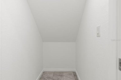 Снять в аренду таунхаус в Уиллистон, Флорида 6 комнат, 92.9м2, № 2102001 - фото 11