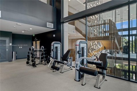 Condominio en alquiler en Hallandale Beach, Florida, 2 dormitorios, 117.43 m2 № 1952693 - foto 21