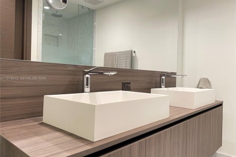Снять в аренду кондоминиум в Майами, Флорида 2 спальни, 102.84м2, № 2079404 - фото 14