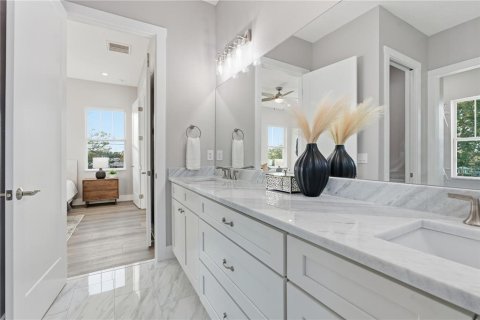 Villa ou maison à vendre à Saint Petersburg, Floride: 4 chambres, 198.44 m2 № 2144890 - photo 15