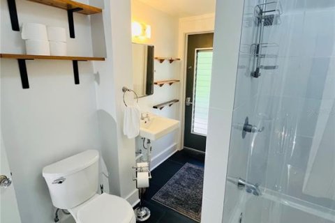 Villa ou maison à louer à Gainesville, Floride: 5 chambres, 297.29 m2 № 1869252 - photo 20
