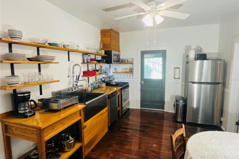 Villa ou maison à louer à Gainesville, Floride: 5 chambres, 297.29 m2 № 1869252 - photo 16