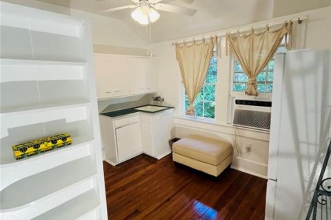 Villa ou maison à louer à Gainesville, Floride: 5 chambres, 297.29 m2 № 1869252 - photo 8