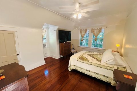 Villa ou maison à louer à Gainesville, Floride: 5 chambres, 297.29 m2 № 1869252 - photo 6