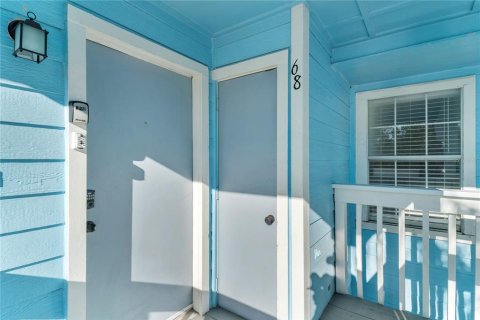 Condo in Kissimmee, Florida, 3 bedrooms  № 2100023 - photo 4
