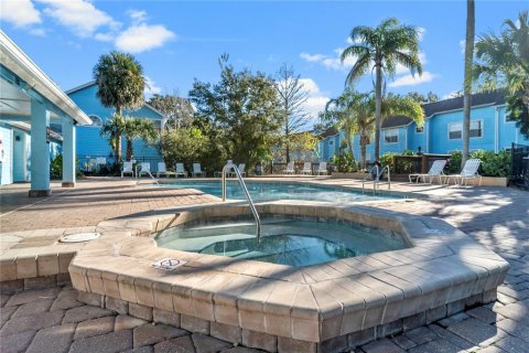 Condo in Kissimmee, Florida, 3 bedrooms  № 2100023 - photo 29