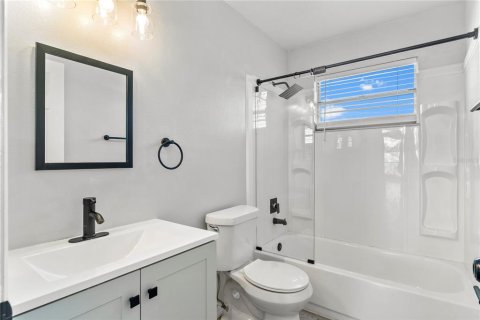 Condo in Kissimmee, Florida, 3 bedrooms  № 2100023 - photo 16