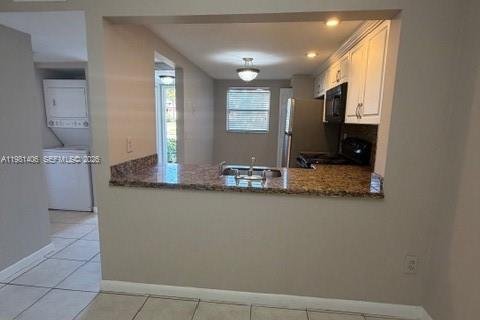 Condominio en alquiler en Miami, Florida, 2 dormitorios, 88.81 m2 № 2079941 - foto 2