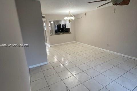 Condominio en alquiler en Miami, Florida, 2 dormitorios, 88.81 m2 № 2079941 - foto 15