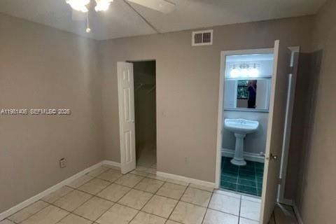 Condominio en alquiler en Miami, Florida, 2 dormitorios, 88.81 m2 № 2079941 - foto 20