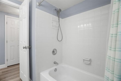 Villa ou maison à vendre à New Port Richey, Floride: 2 chambres, 153.75 m2 № 2396770 - photo 23