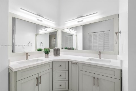 Adosado en alquiler en Boynton Beach, Florida, 2 dormitorios, 120.4 m2 № 1938796 - foto 21