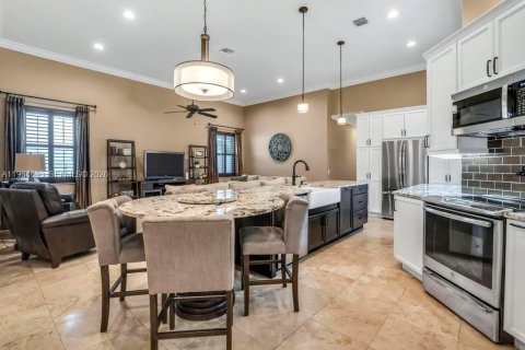 Villa ou maison à vendre à Weston, Floride: 5 chambres, 256.78 m2 № 2030510 - photo 9