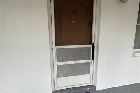 Снять в аренду кондоминиум в Клируотер, Флорида 1 спальня, 69.68м2, № 1737042 - фото 3