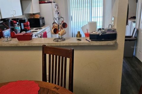 Townhouse in Wesley Chapel, Florida 2 bedrooms, 110 sq.m. № 1577160 - photo 9