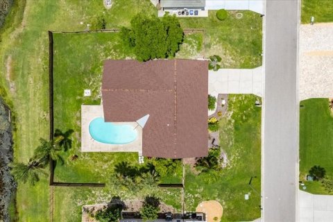 Casa en alquiler en Apollo Beach, Florida, 3 dormitorios, 165.37 m2 № 1865891 - foto 4