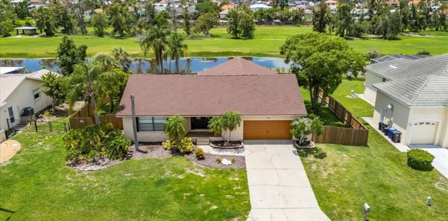 Casa en Apollo Beach, Florida 3 dormitorios, 165.37 m2 № 1865891
