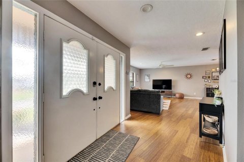 Casa en alquiler en Apollo Beach, Florida, 3 dormitorios, 165.37 m2 № 1865891 - foto 6