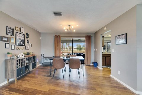 Casa en alquiler en Apollo Beach, Florida, 3 dormitorios, 165.37 m2 № 1865891 - foto 12