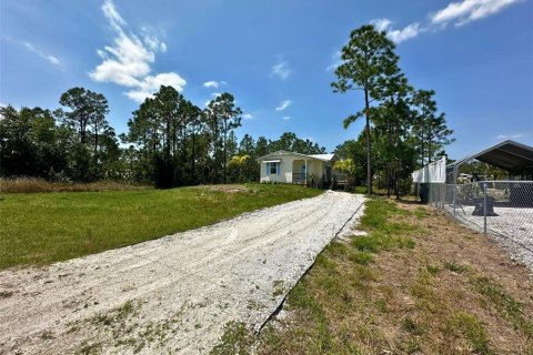 House in Punta Gorda, Florida 3 bedrooms, 112.69 sq.m. № 1901216 - photo 10