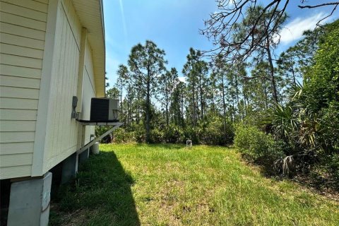 House in Punta Gorda, Florida 3 bedrooms, 112.69 sq.m. № 1901216 - photo 6