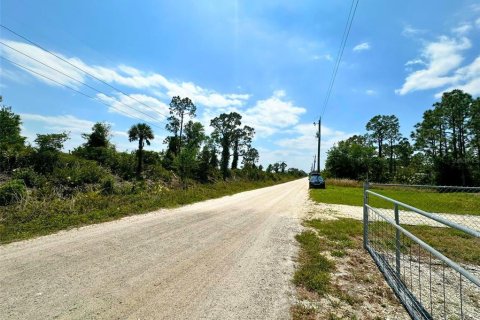 House in Punta Gorda, Florida 3 bedrooms, 112.69 sq.m. № 1901216 - photo 11
