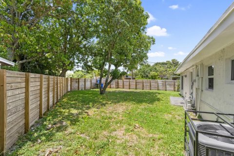 House in Fort Lauderdale, Florida 3 bedrooms, 104.24 sq.m. № 2077740 - photo 26