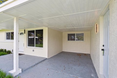 House in Fort Lauderdale, Florida 3 bedrooms, 104.24 sq.m. № 2077740 - photo 4