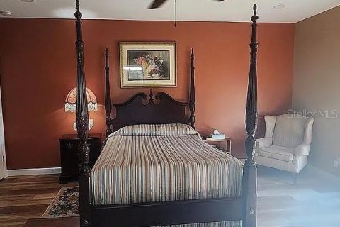 House in New Smyrna Beach, Florida 3 bedrooms, 350.15 sq.m. № 2112164 - photo 7
