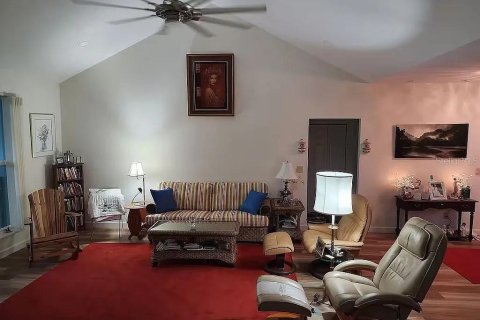 House in New Smyrna Beach, Florida 3 bedrooms, 350.15 sq.m. № 2112164 - photo 5