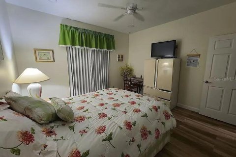 House in New Smyrna Beach, Florida 3 bedrooms, 350.15 sq.m. № 2112164 - photo 16