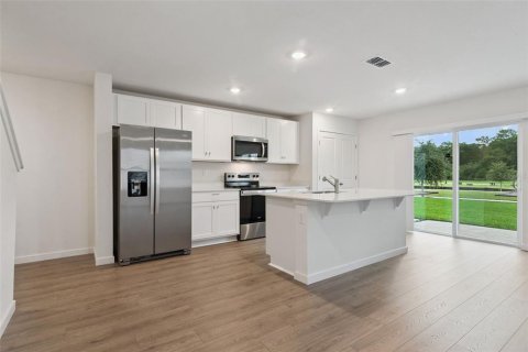 Touwnhouse à vendre à Osteen, Floride: 3 chambres, 163.32 m2 № 2306362 - photo 15